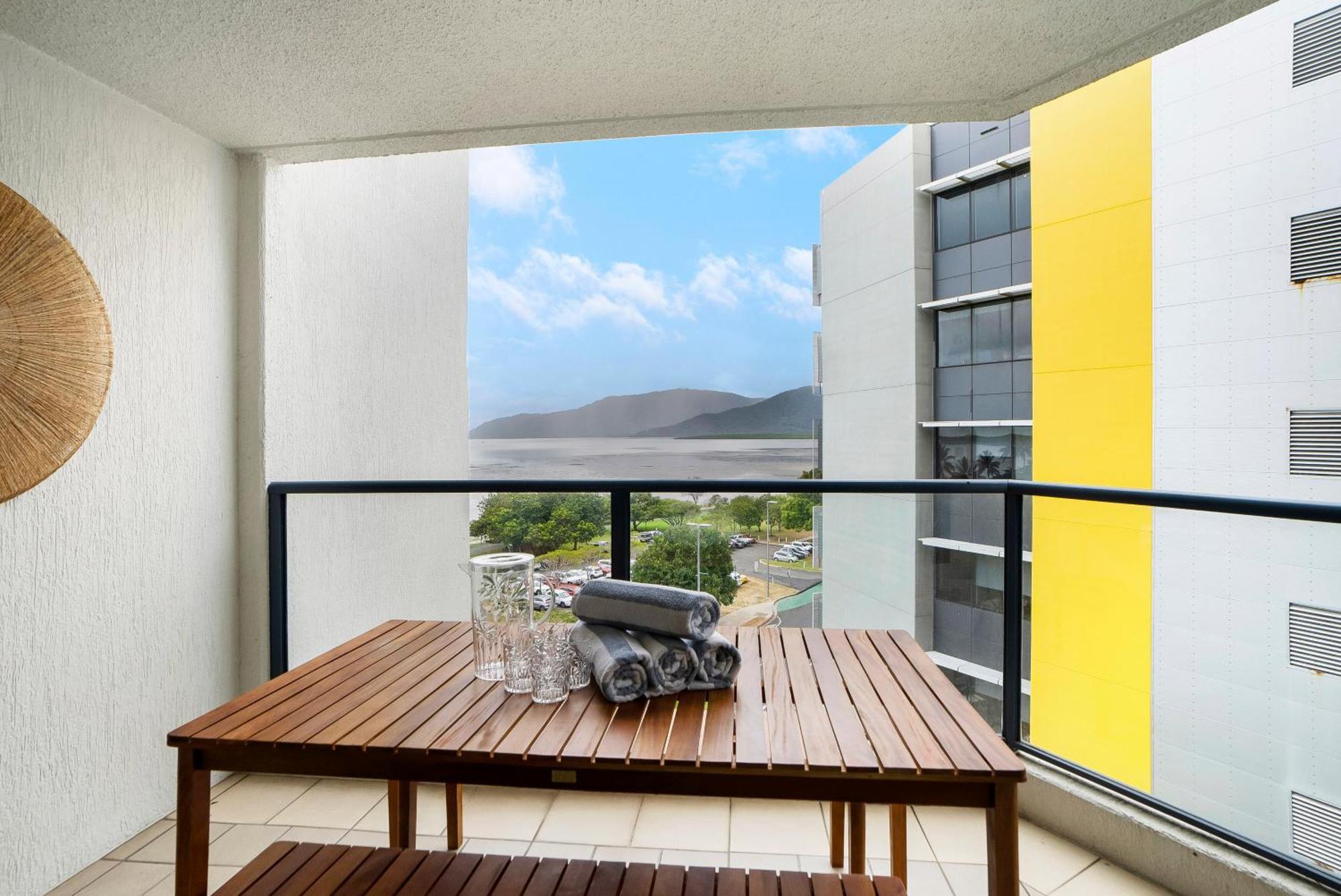 'coral Sea Dreaming' Family Friendly Apartment *