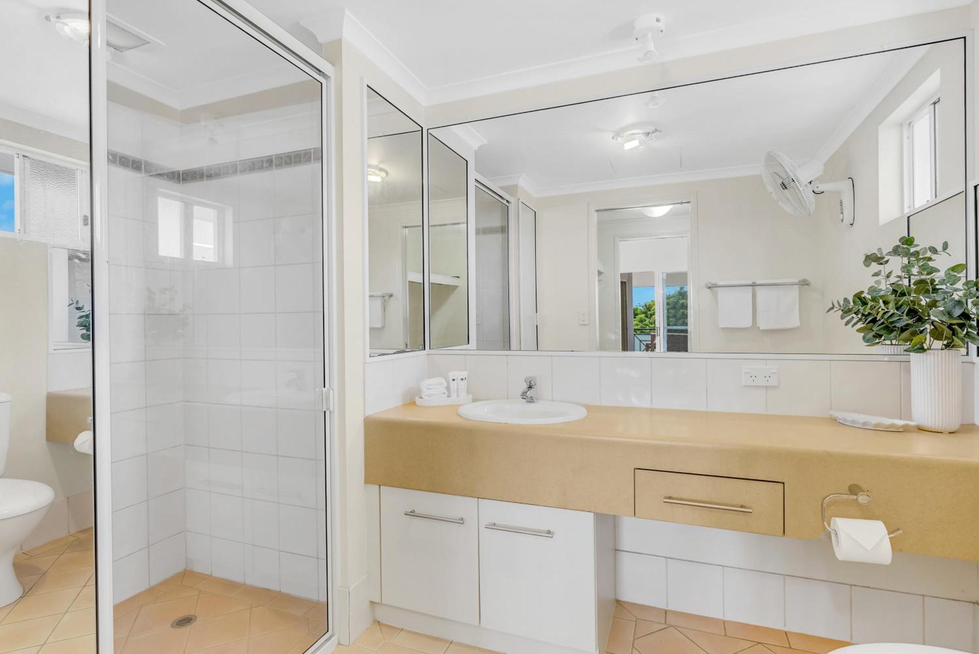 Water Views On The Esplanade Apartment