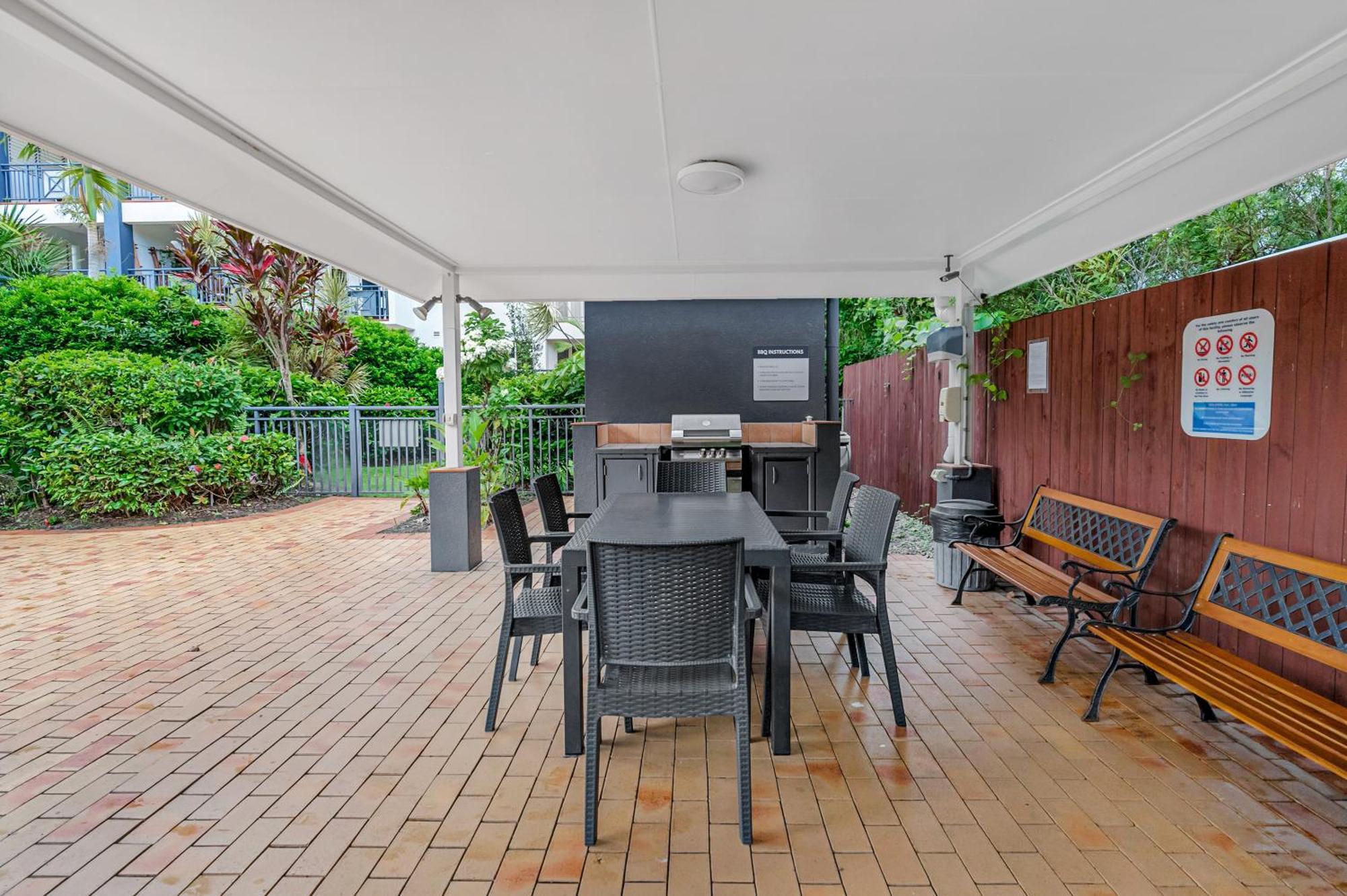 Water Views On The Esplanade Apartment Cairns