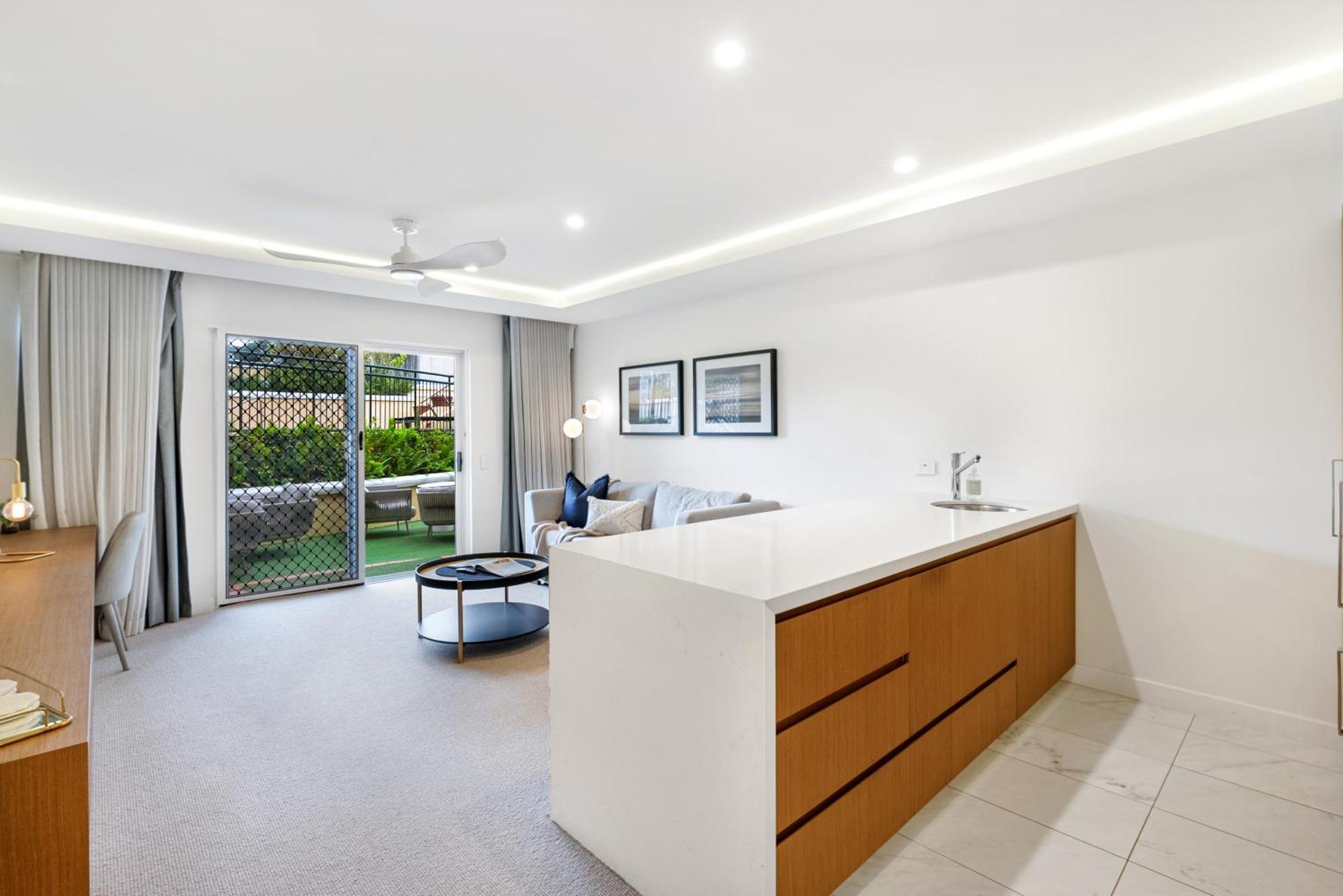 Sapphire - Boutique Vibes Apartment Cairns