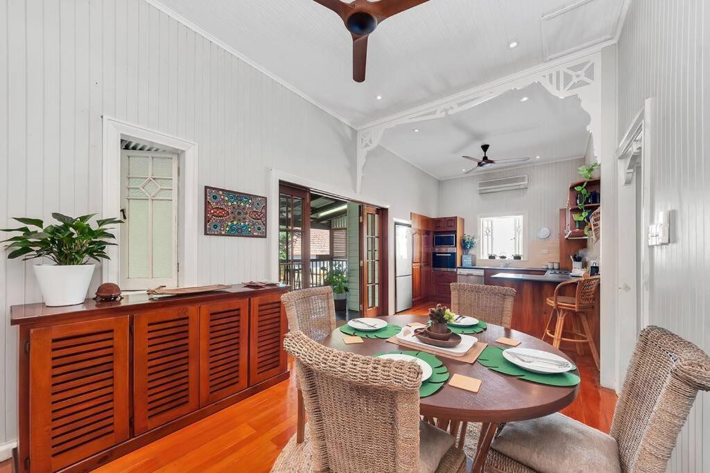 Masterfully Restored Queenslander Near Esplanade Cairns