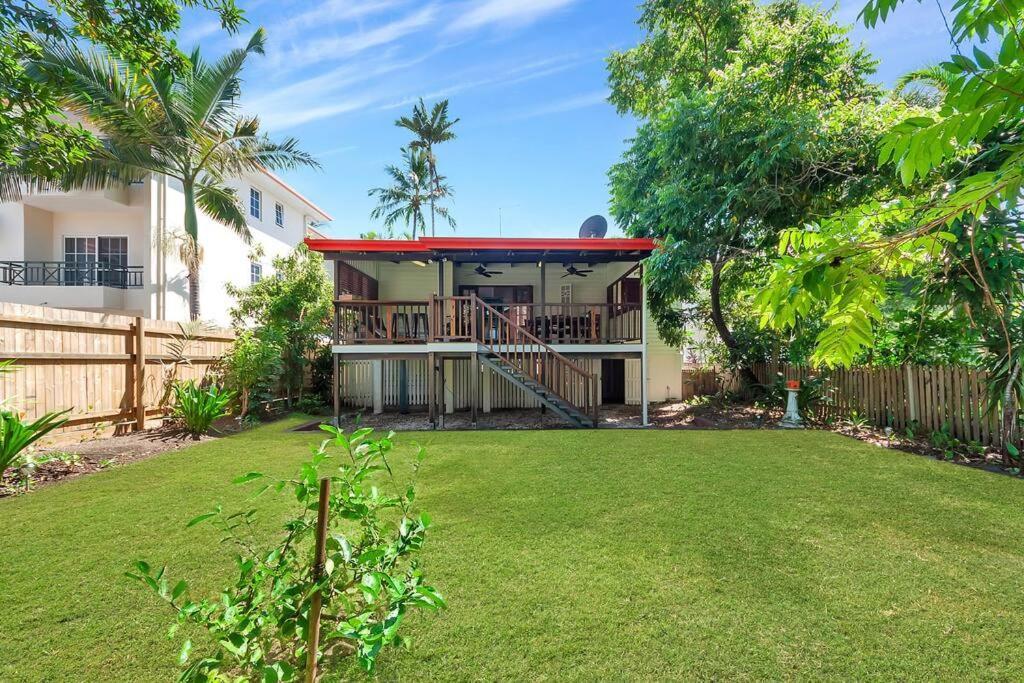 Masterfully Restored Queenslander Near Esplanade * Cairns