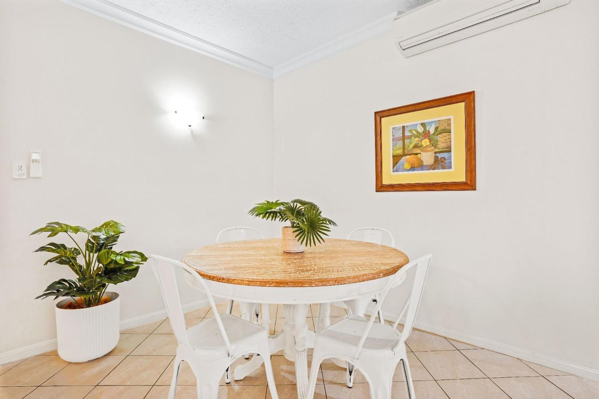 Lavender Lakes - Style Living Apartment Cairns