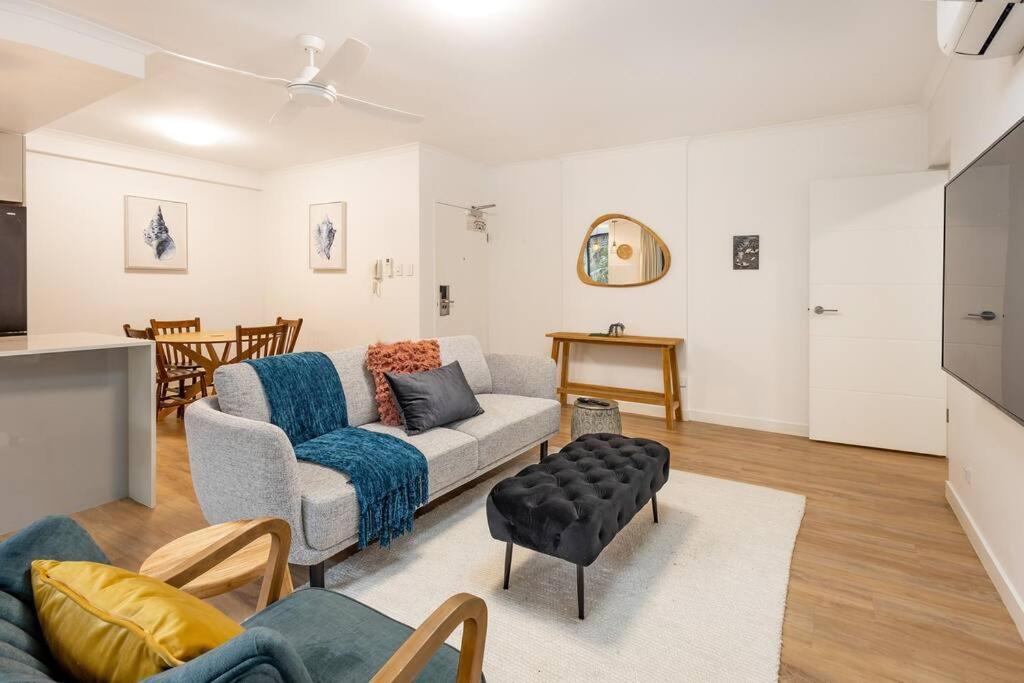 Apartment 1 Bedroom - Stylish Getaway Apartment, Esplanade