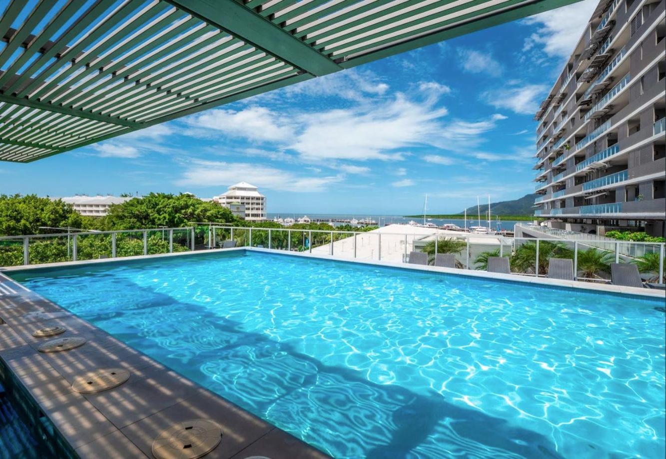 602 Harbour Lights With Ocean Views Cairns