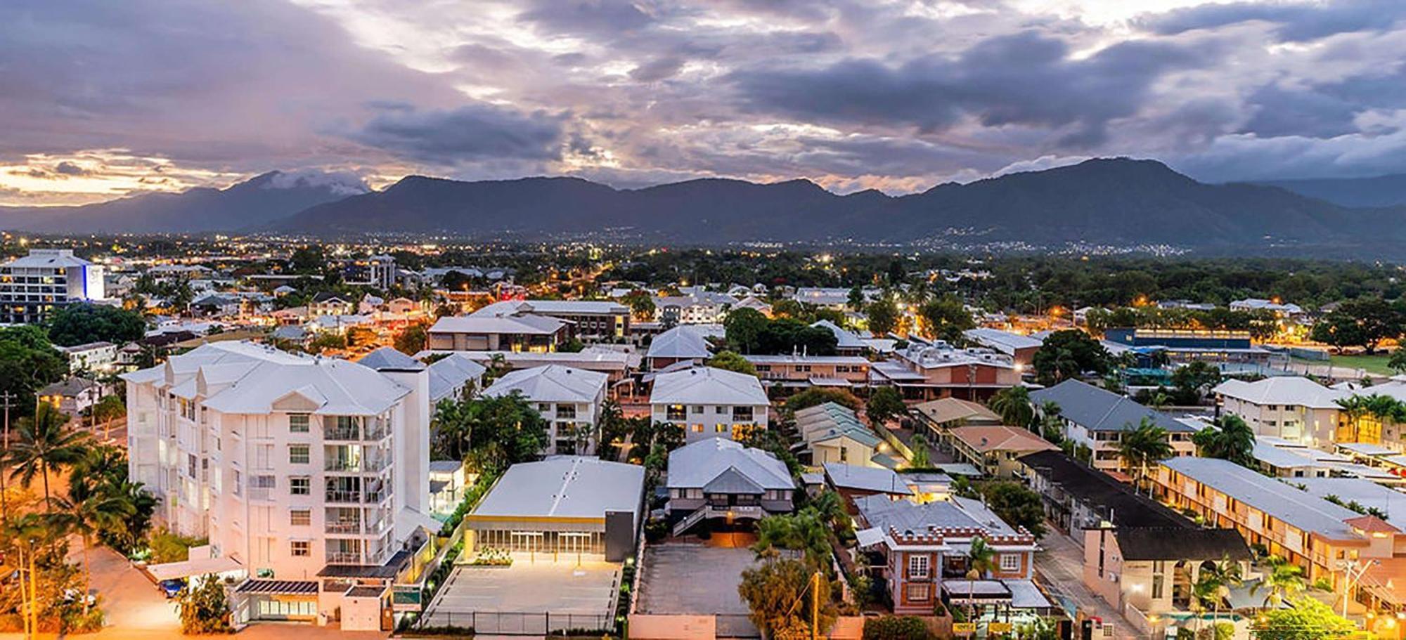 Hotel Rydges Esplanade 4*