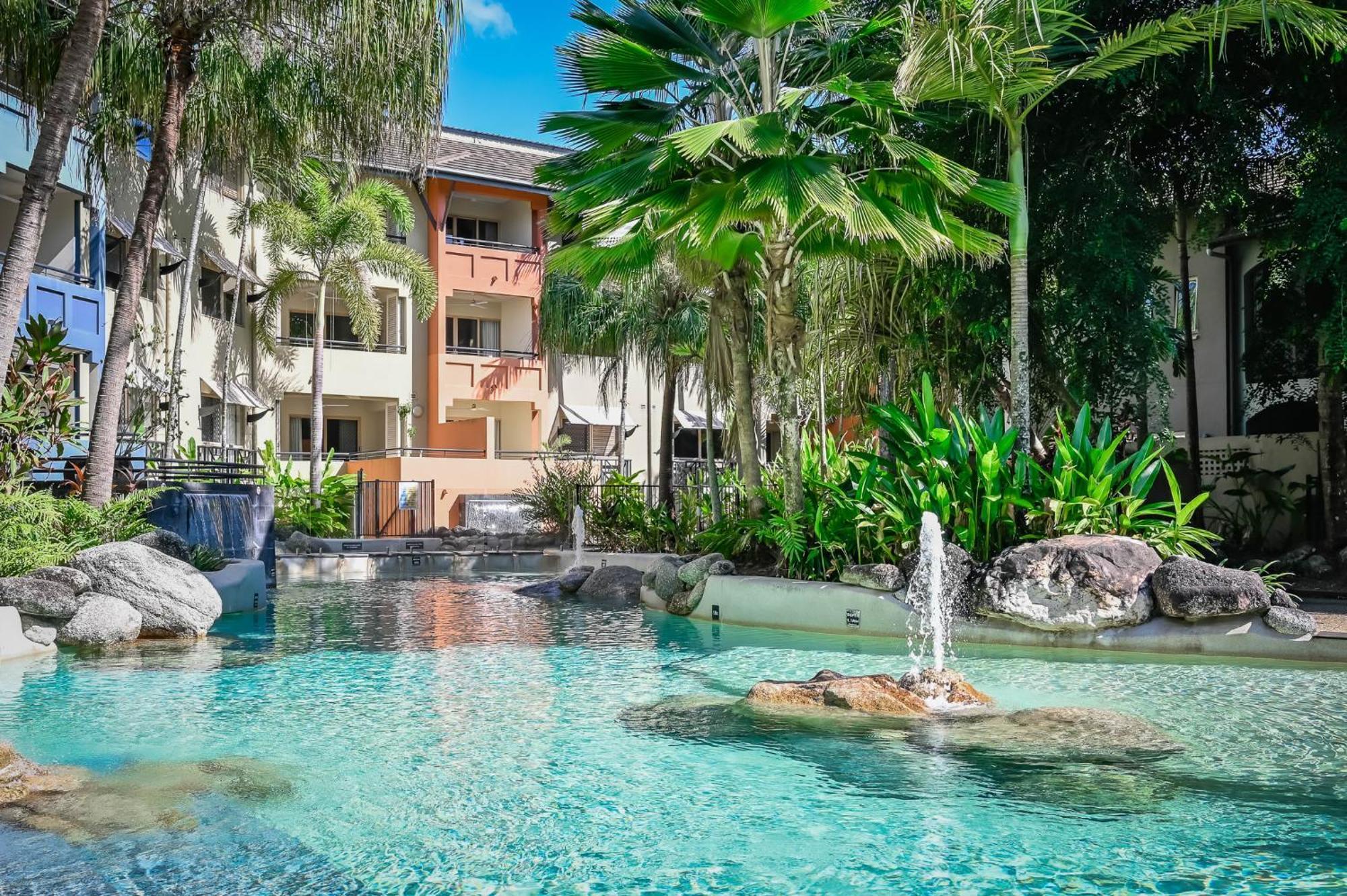 Tropical Gardens - 9 Pools Free Parking *