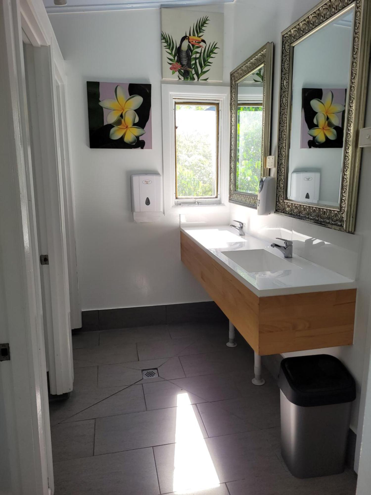 Hostel Travellers Paradise Cairns