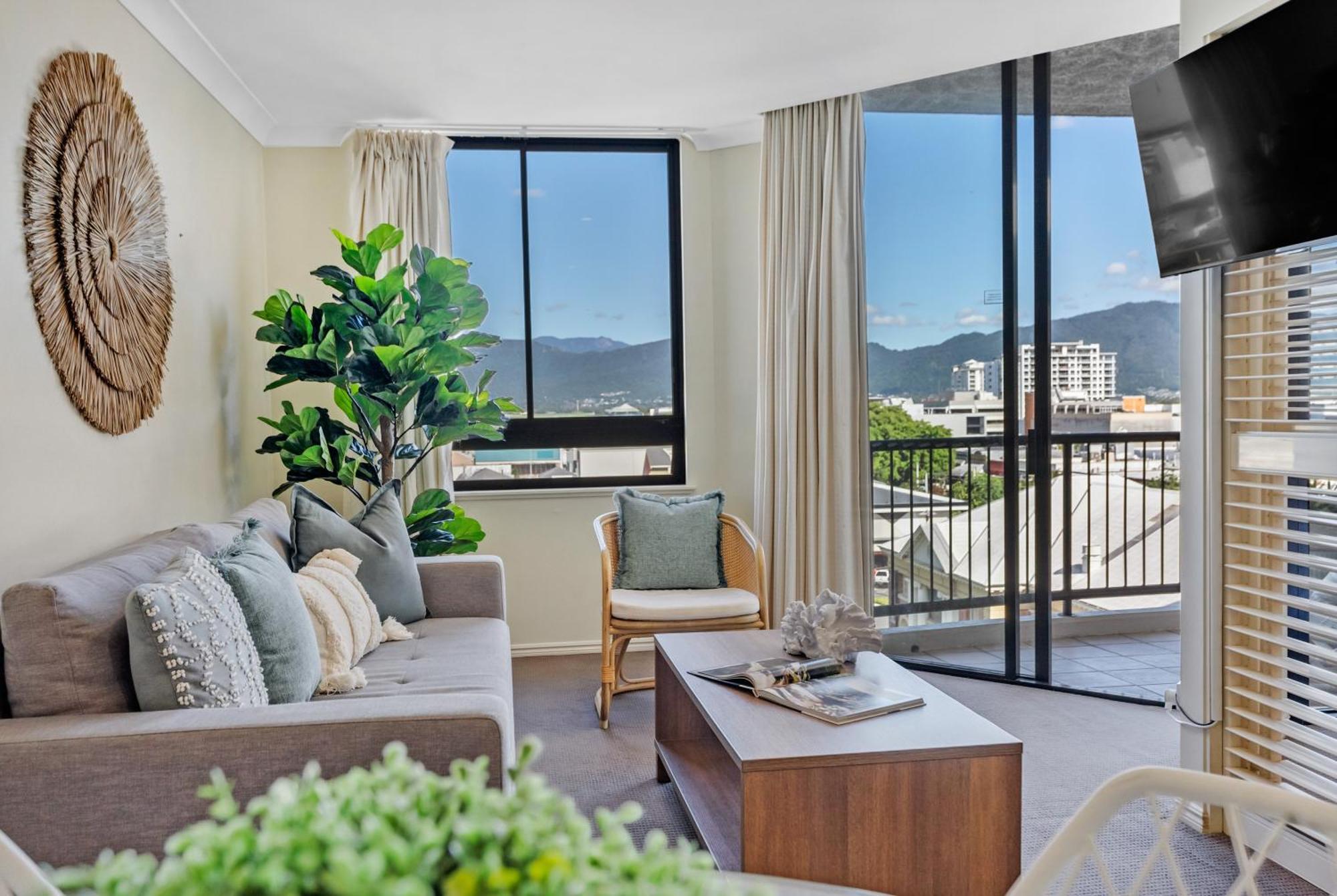 Esplanade Escape Apartment Cairns