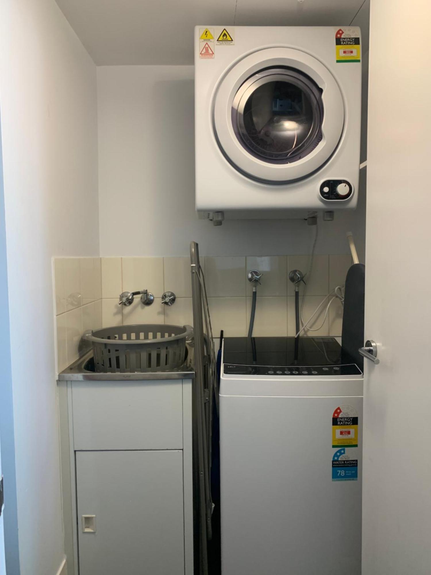 Trilogy On The Esplanade - Free Wi-fi Apartment