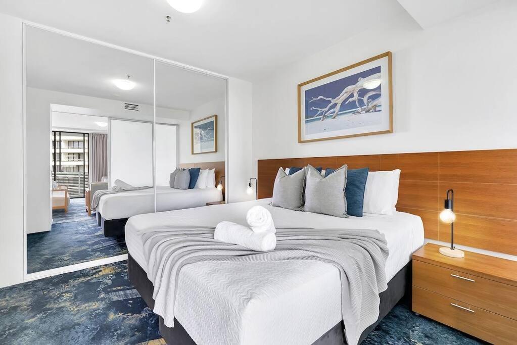 Horizons At Harbour Lights - Tropical Poolside Flair * Cairns