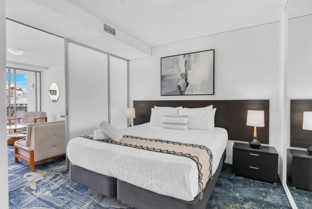 Apartment Living At Harbour Lights On The Waterfront *
