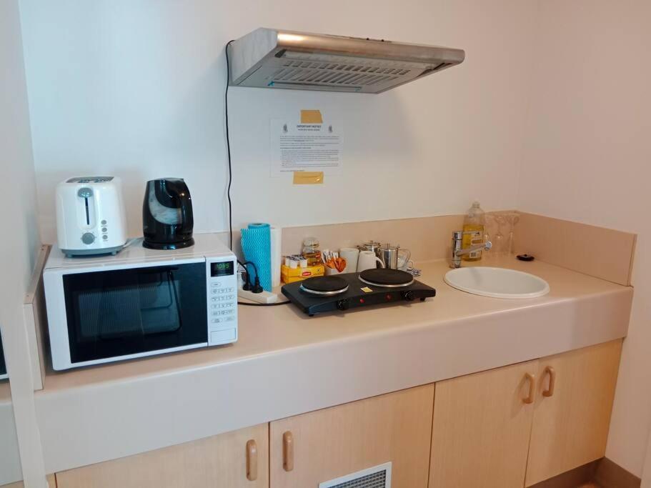 Comfortable In Esplanade Apartment