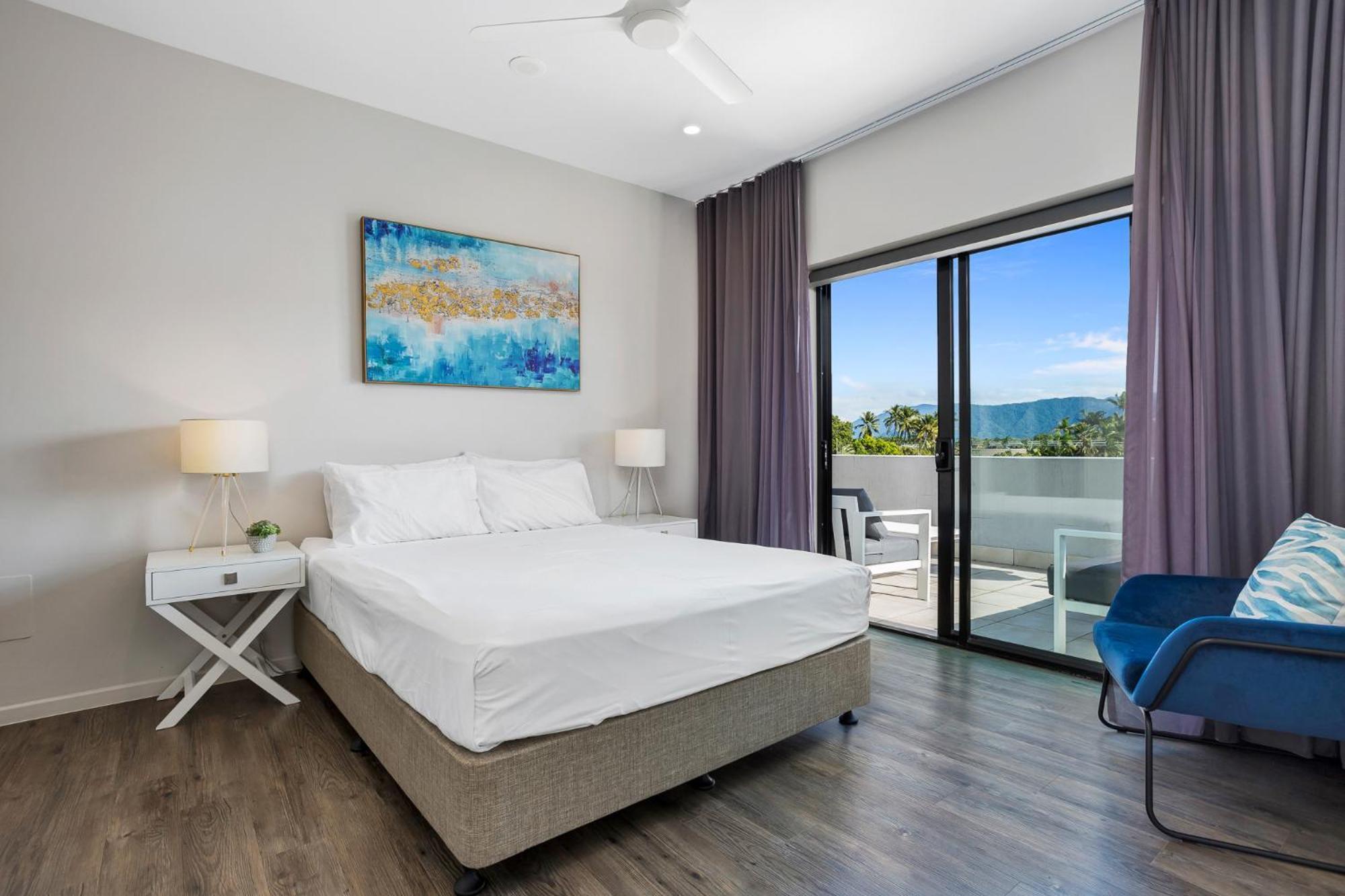 North 4-bed With Outdoor Dining & Pool * Cairns