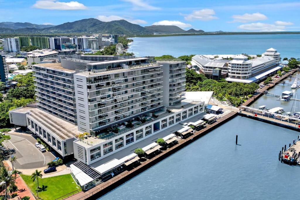 Panoramic Views At Harbour Light On The Waterfront Cairns