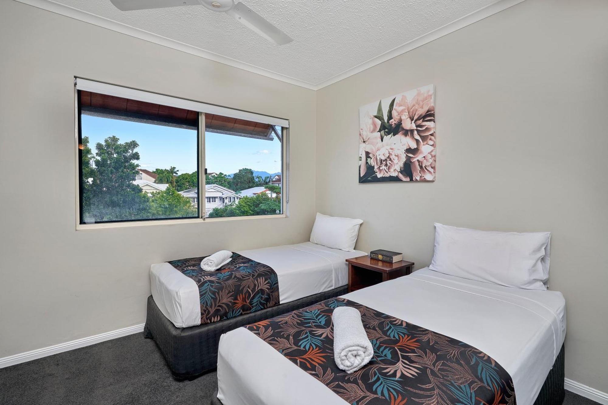 North Cove Waterfront Aparthotel 4*