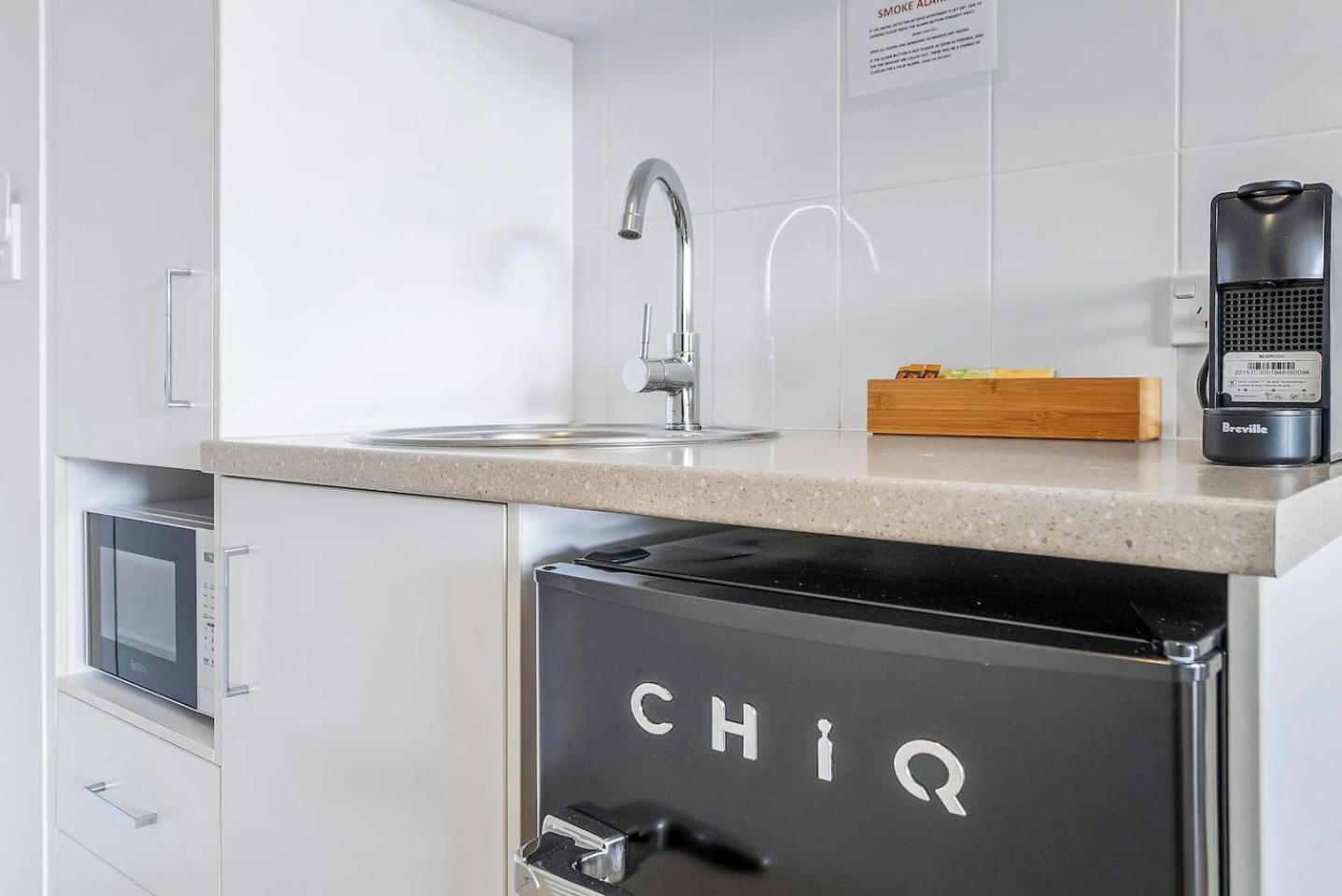 Apartment Getaway - A Sleek Cairns