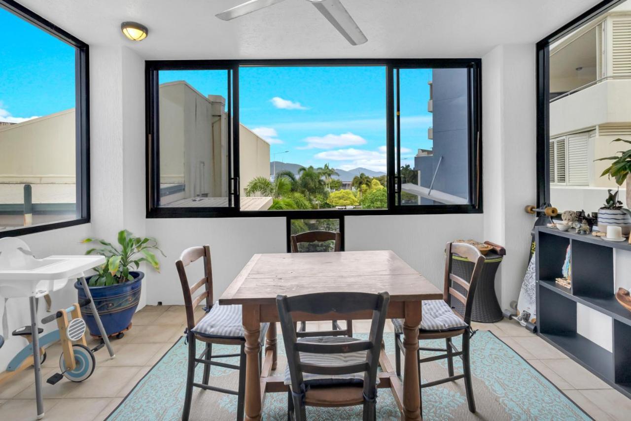 Portofino Coastal Retreat Apartment Cairns
