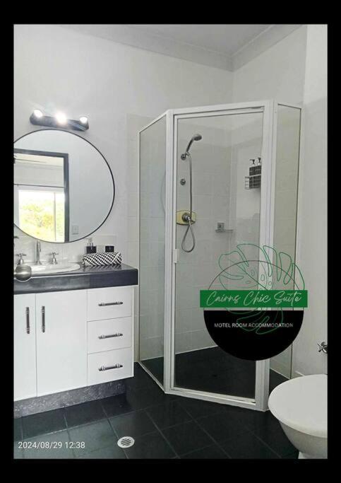Apartment Cairns Chic Suite - Motel Room A Cairns