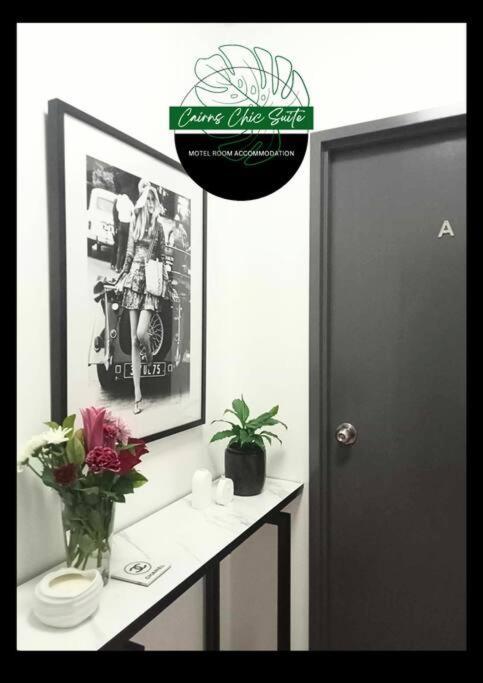 Apartment Cairns Chic Suite - Motel Room A *