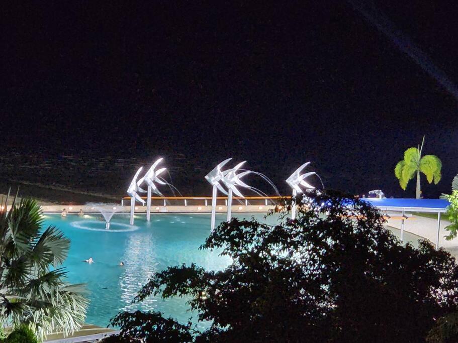 In Esplanade! Ocean View! Heart Of Apartment Cairns