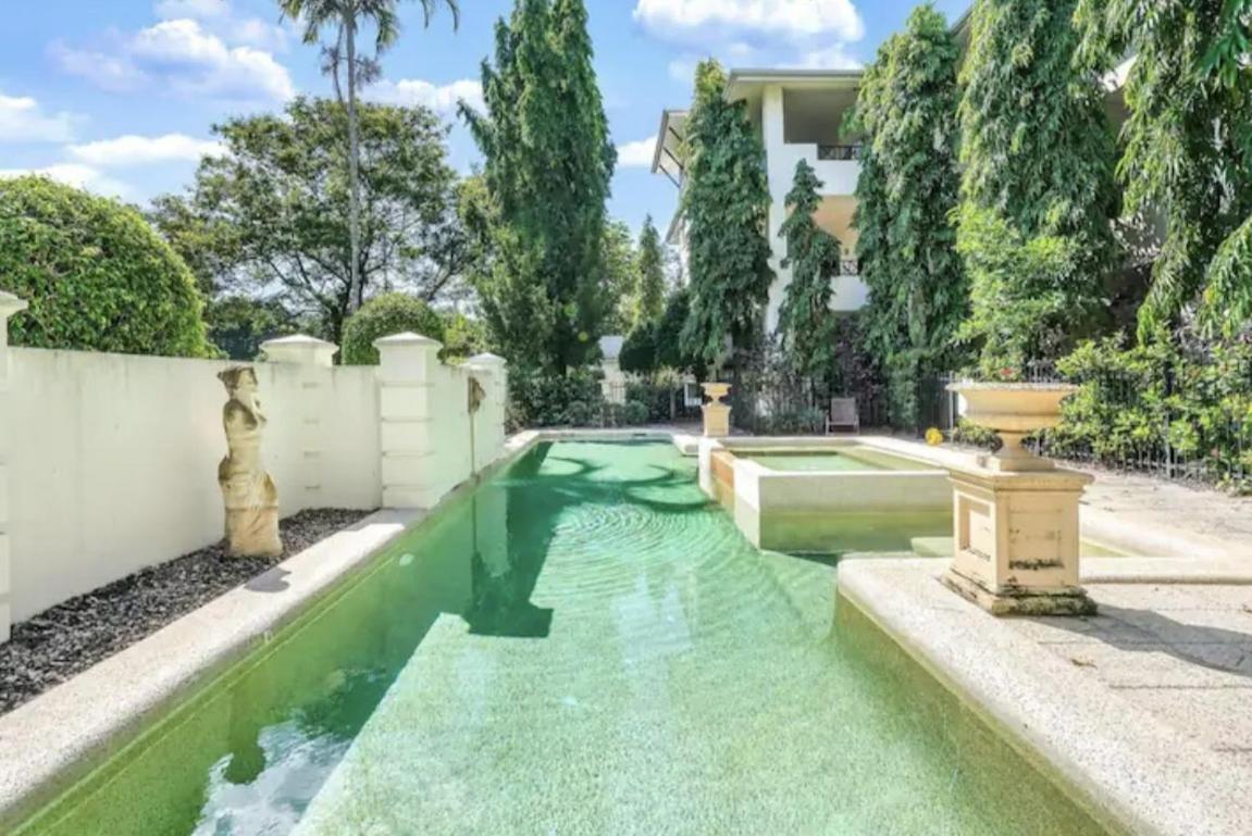 Apartment Parks - 3 Bedroom Cairns