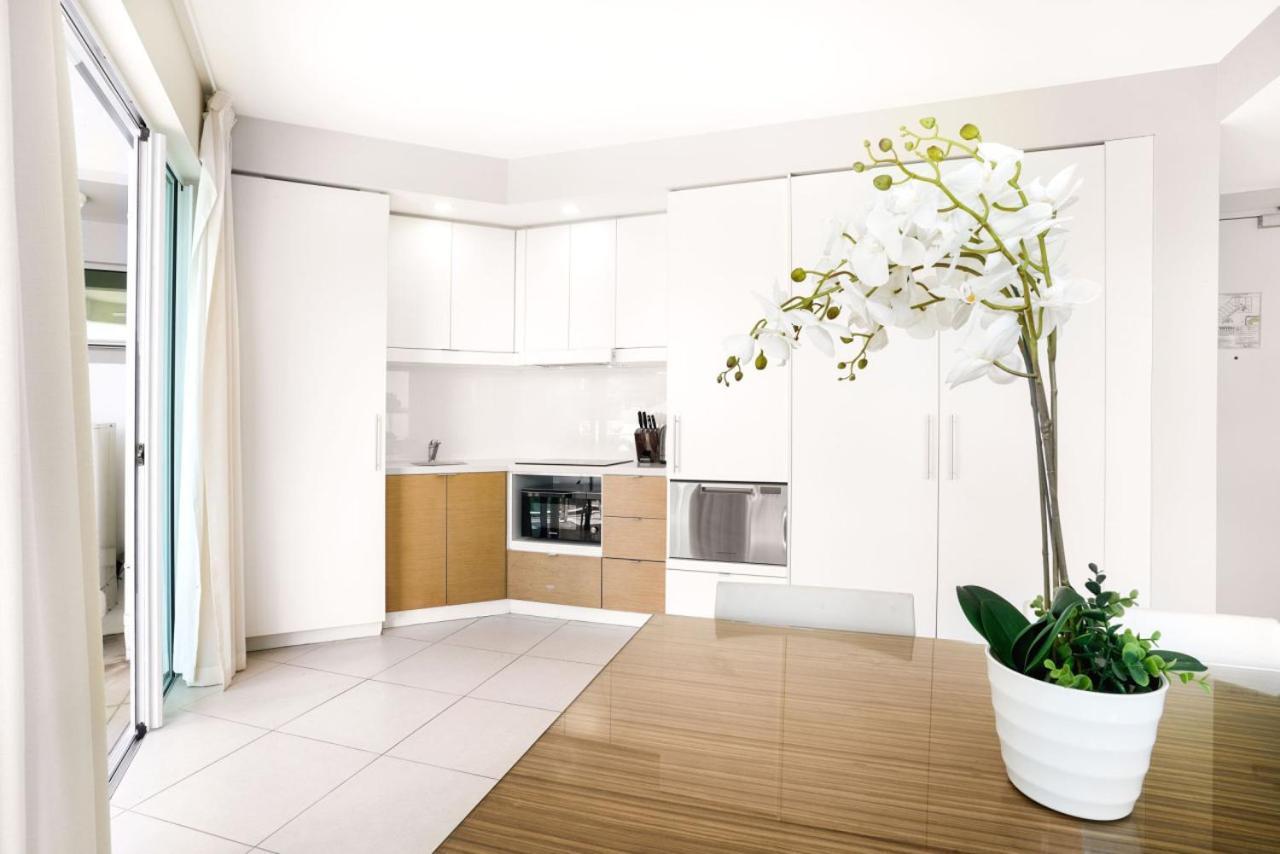 Apartment Oceanside At 201 Street *
