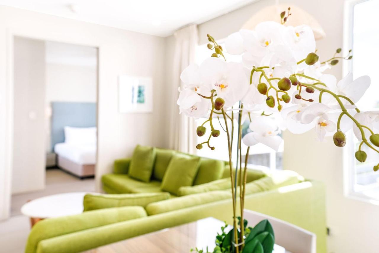 Apartment Oceanside At 201 Street Cairns