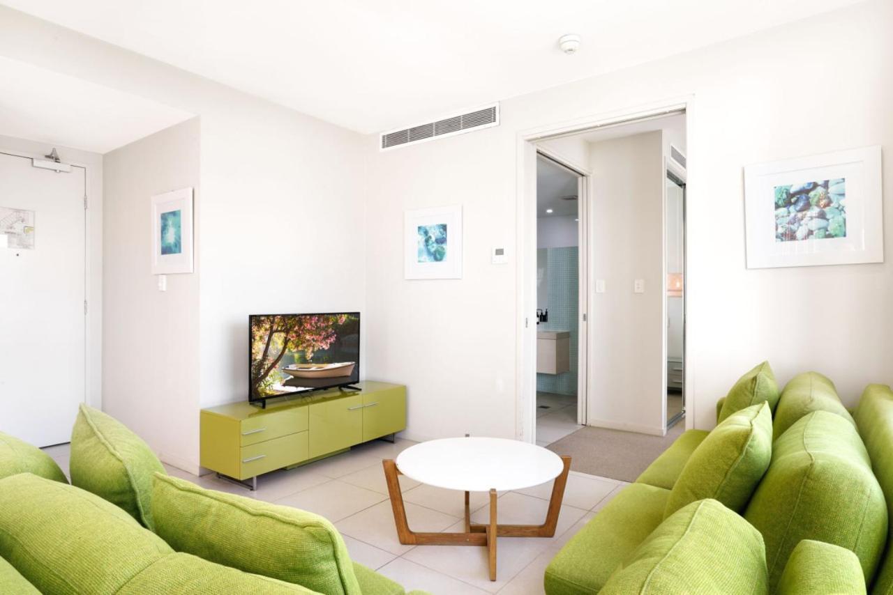 Oceanside At 201 Street Apartment *