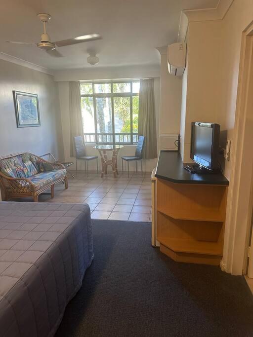 2 Bedroom Family Or Corporate Self-contained In