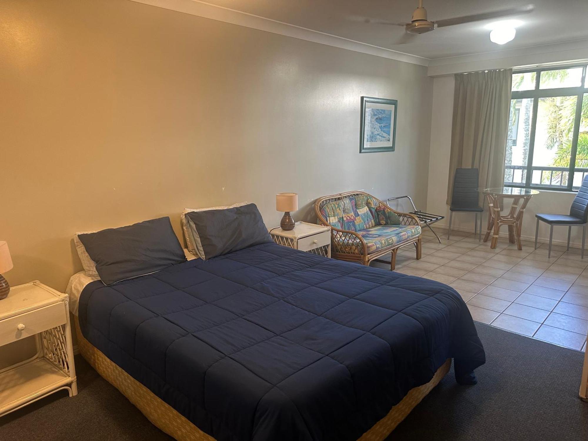 2 Bedroom Family Or Corporate Self-contained In Apartment *