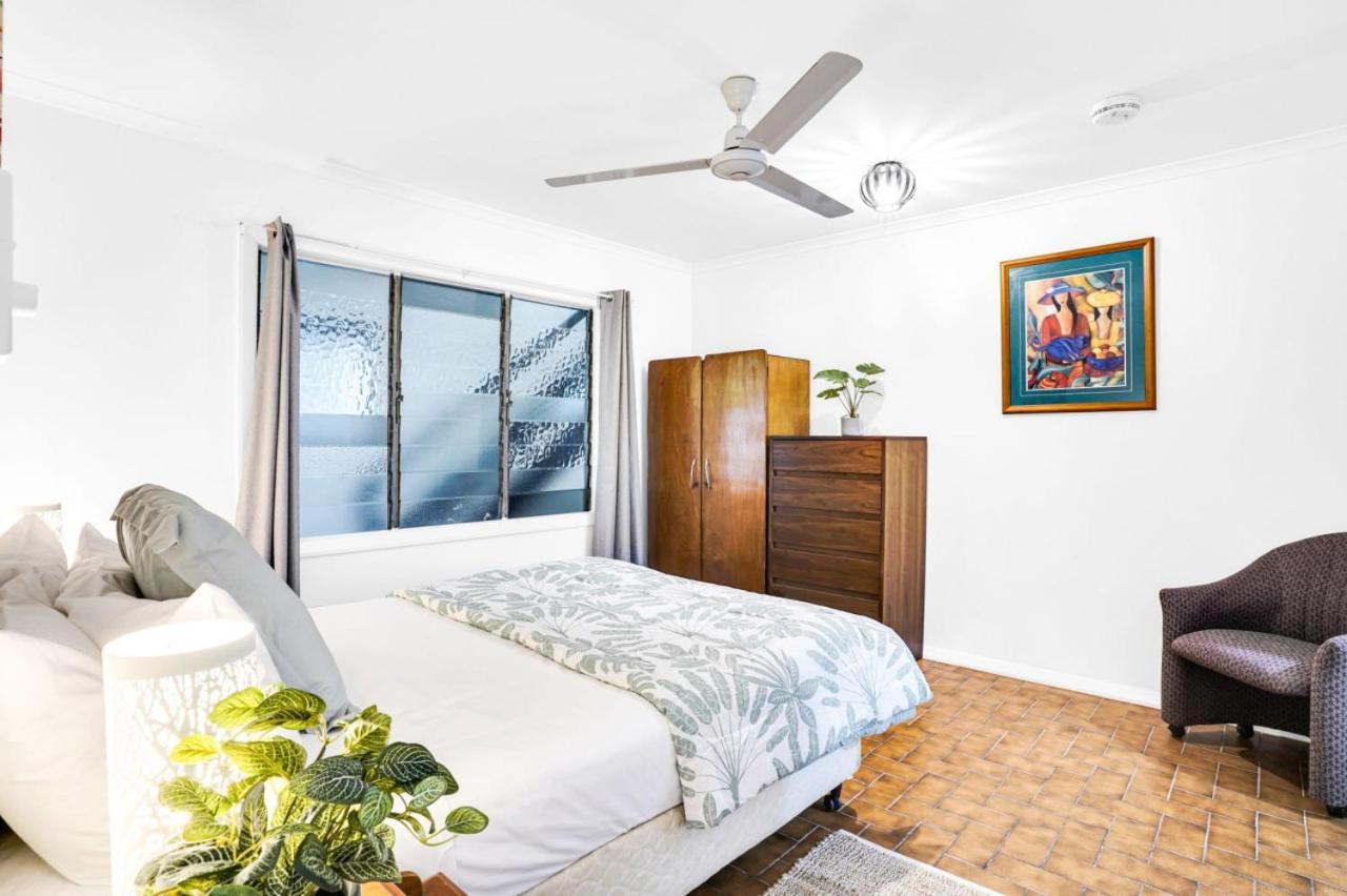Apartment Grey Whale Anchor U3 Cairns