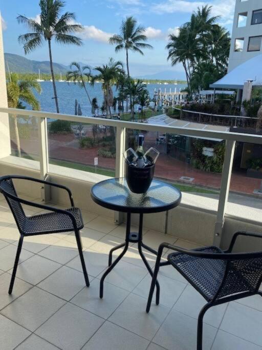 Lovely Waterfront At Harbour Lights Cairns