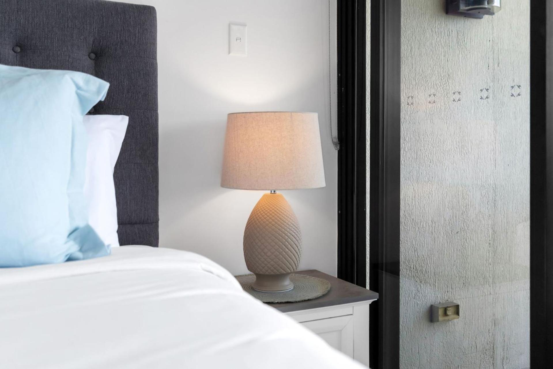 Belle Escapes Rydges Plaza Esplanade Luxury 2-bedroom *