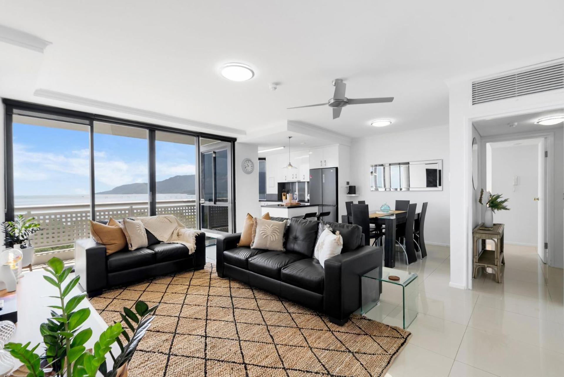 Belle Escapes Rydges Plaza Esplanade Luxury 2-bedroom Apartment Cairns