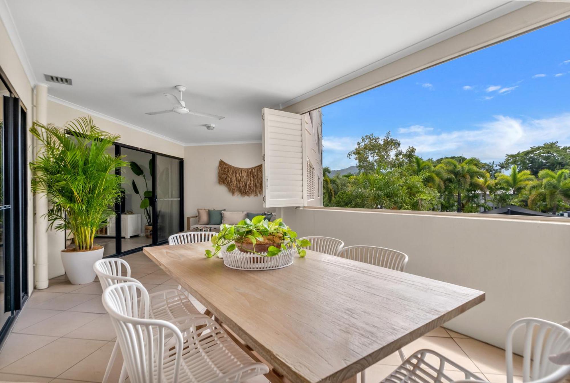 Drift At The Edge Apartment Cairns