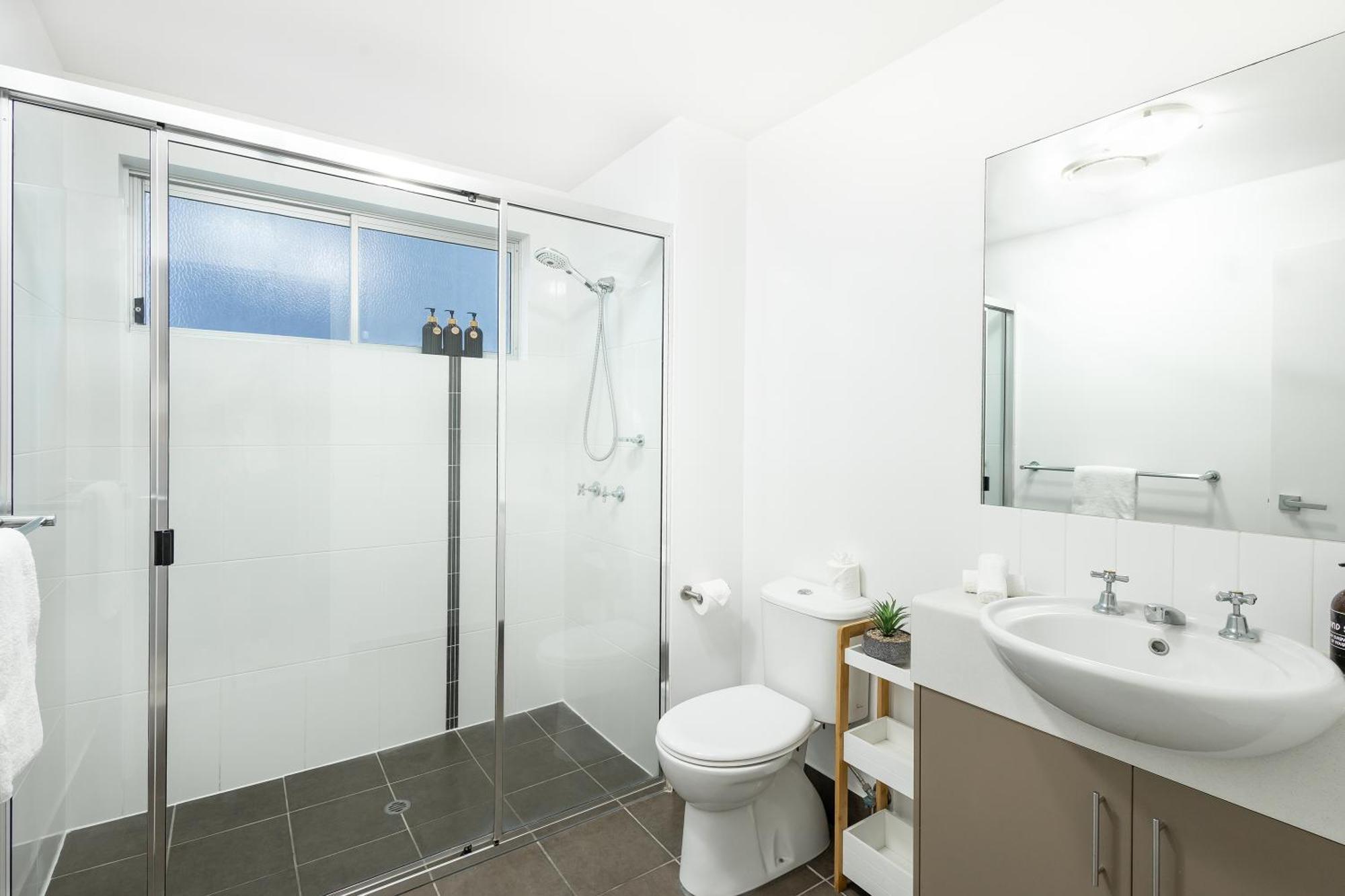 Panoramic Views 3br Apartment *