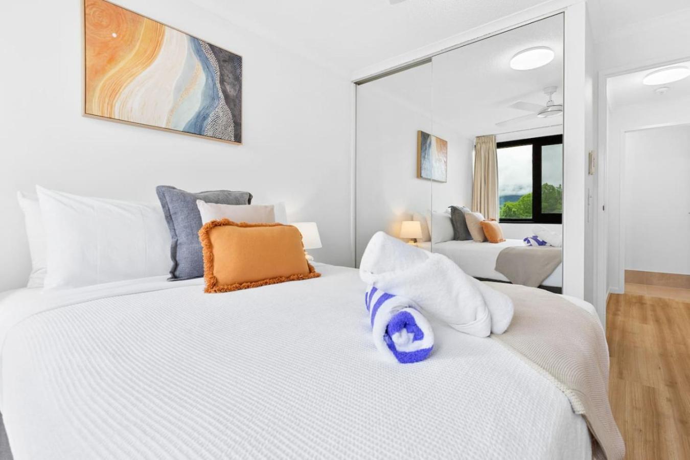 Apartment Aquarius Esplanade Retreat