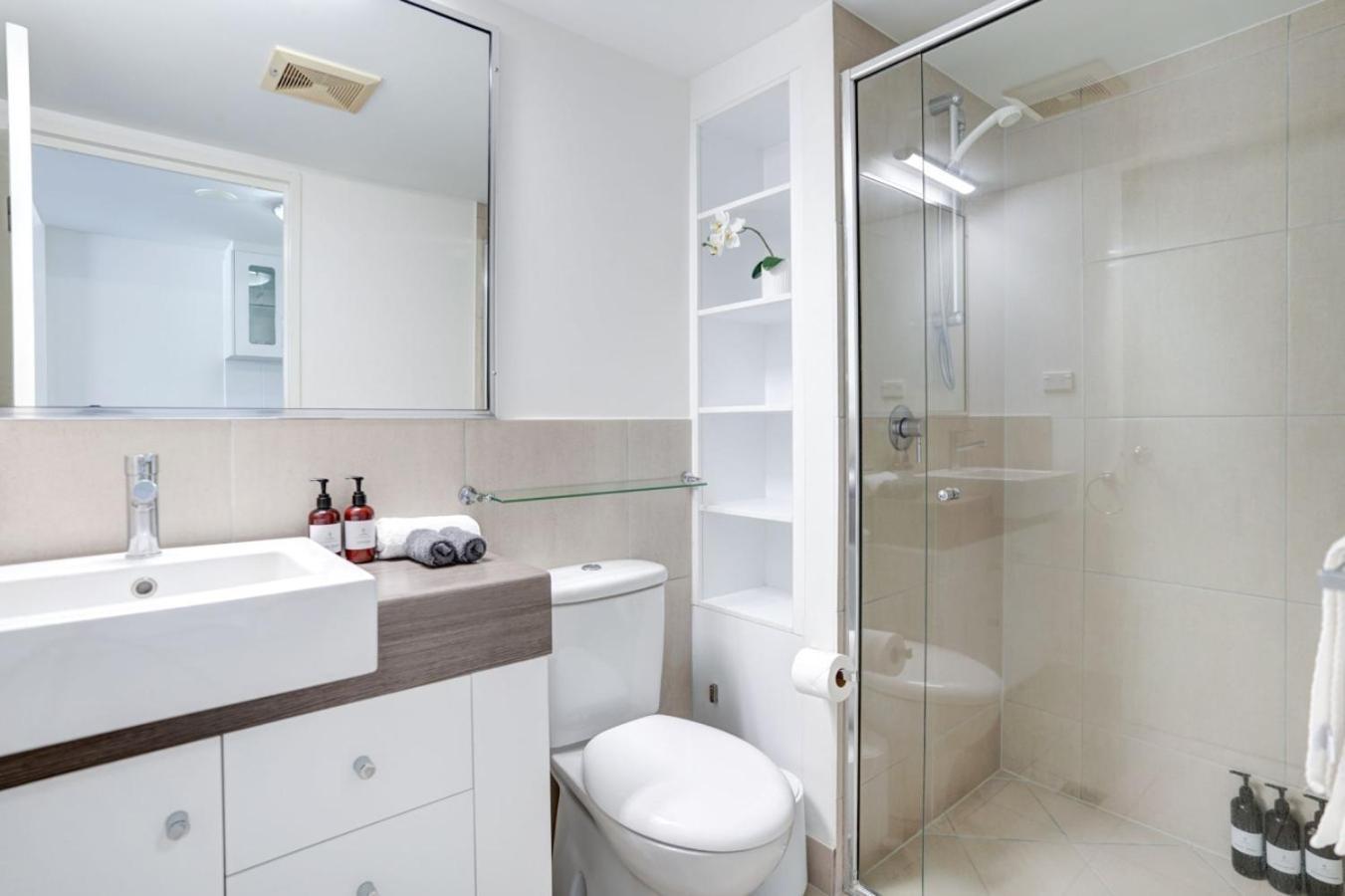 Cairns Central Studio Apartment *