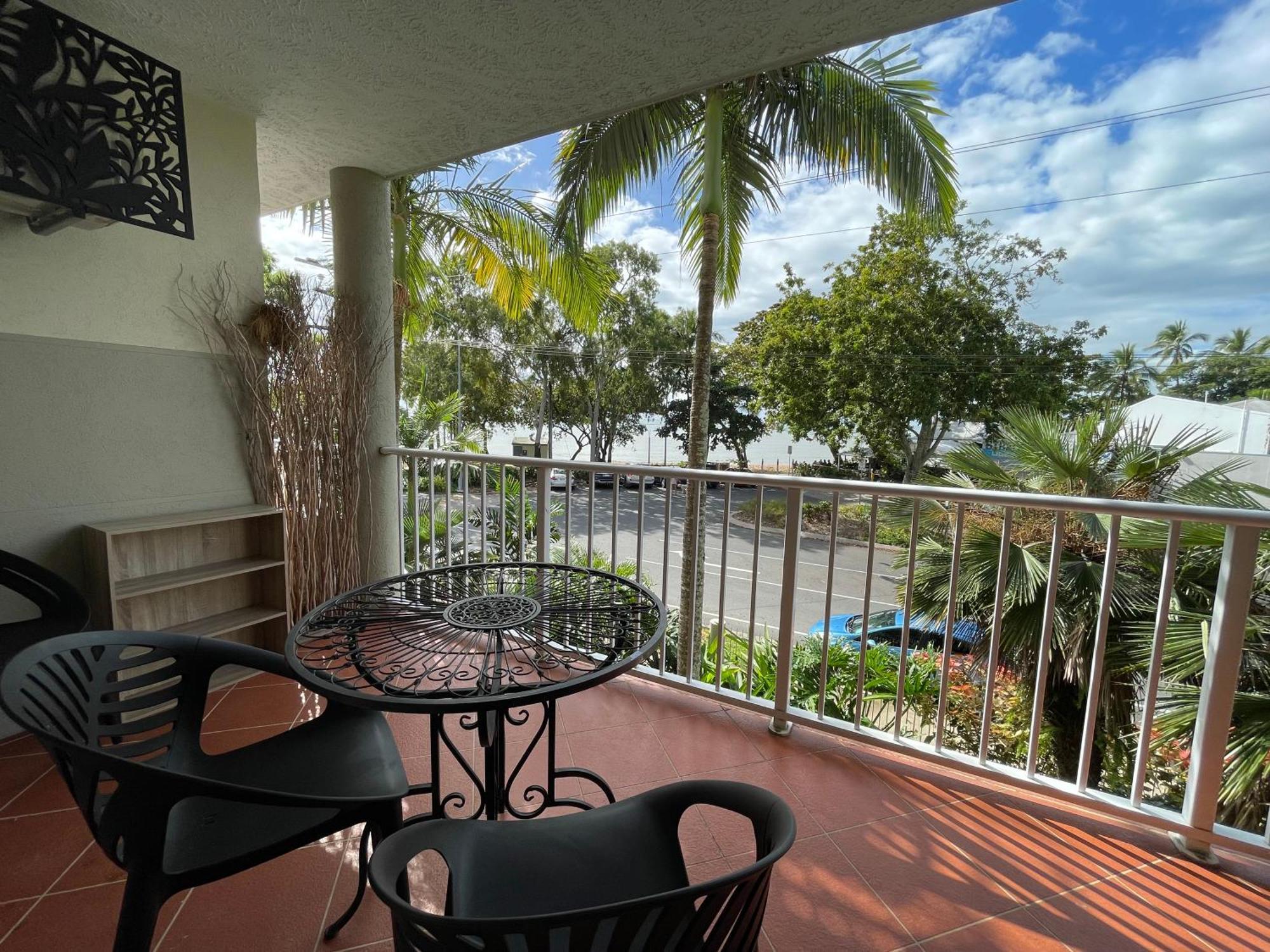 Aparthotel Cairns Beach Resort 4*