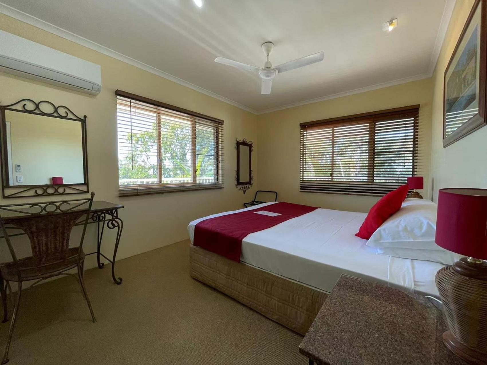 Aparthotel Cairns Beach Resort