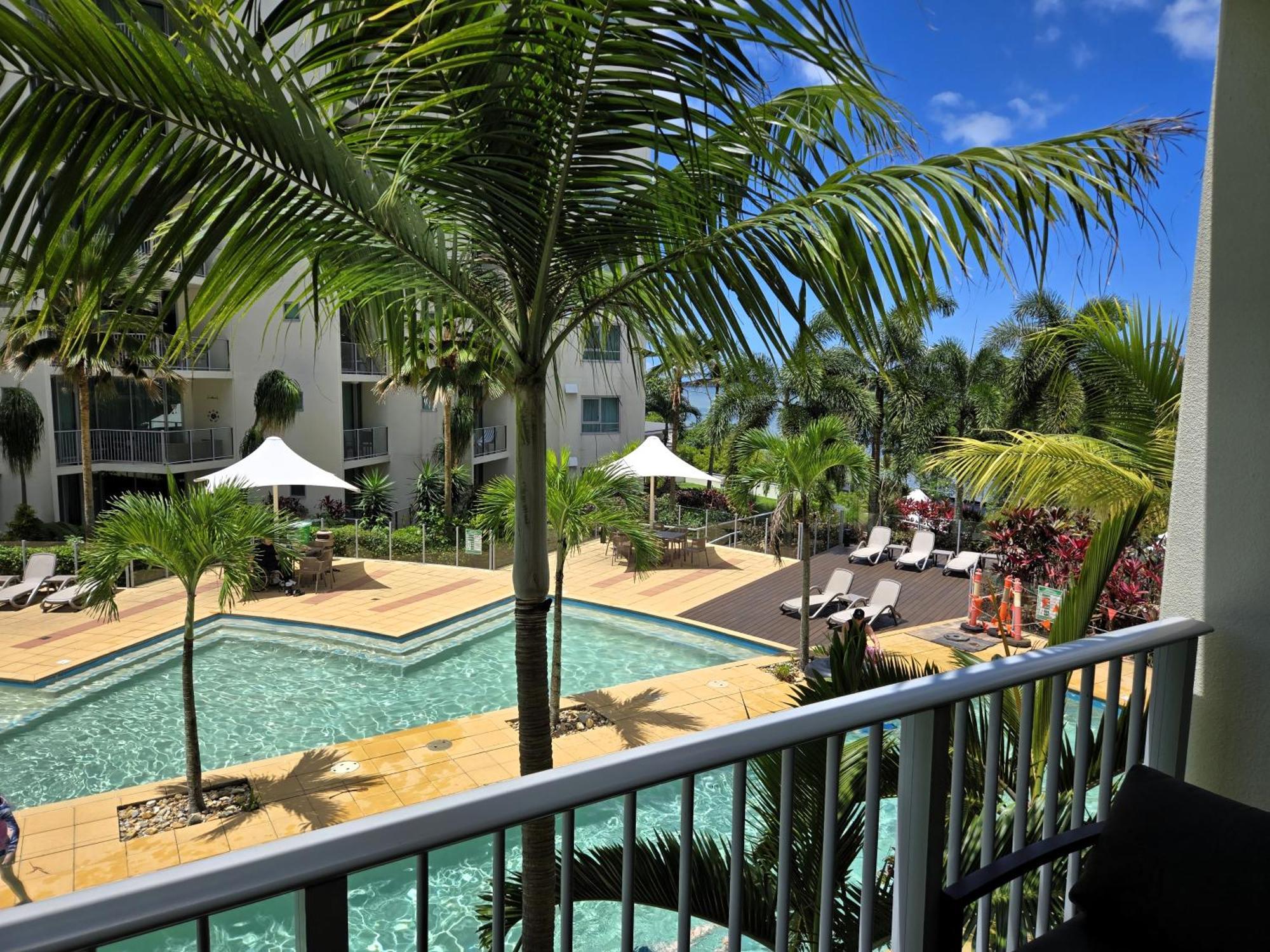 Reefside Retreats *