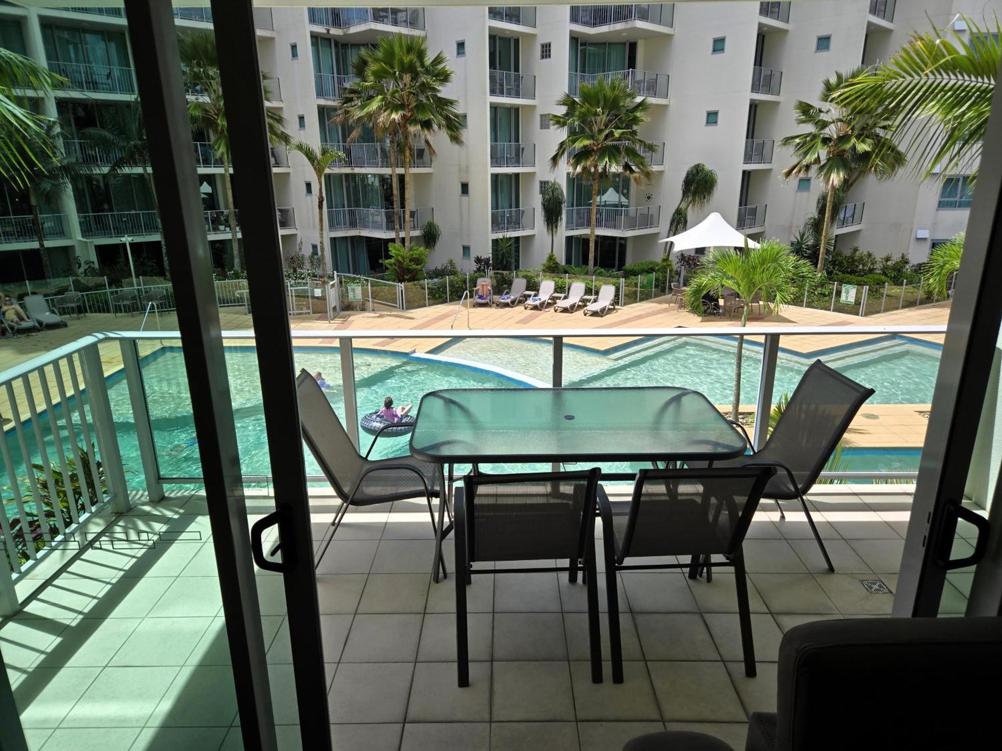 Apartment Reefside Retreats Cairns