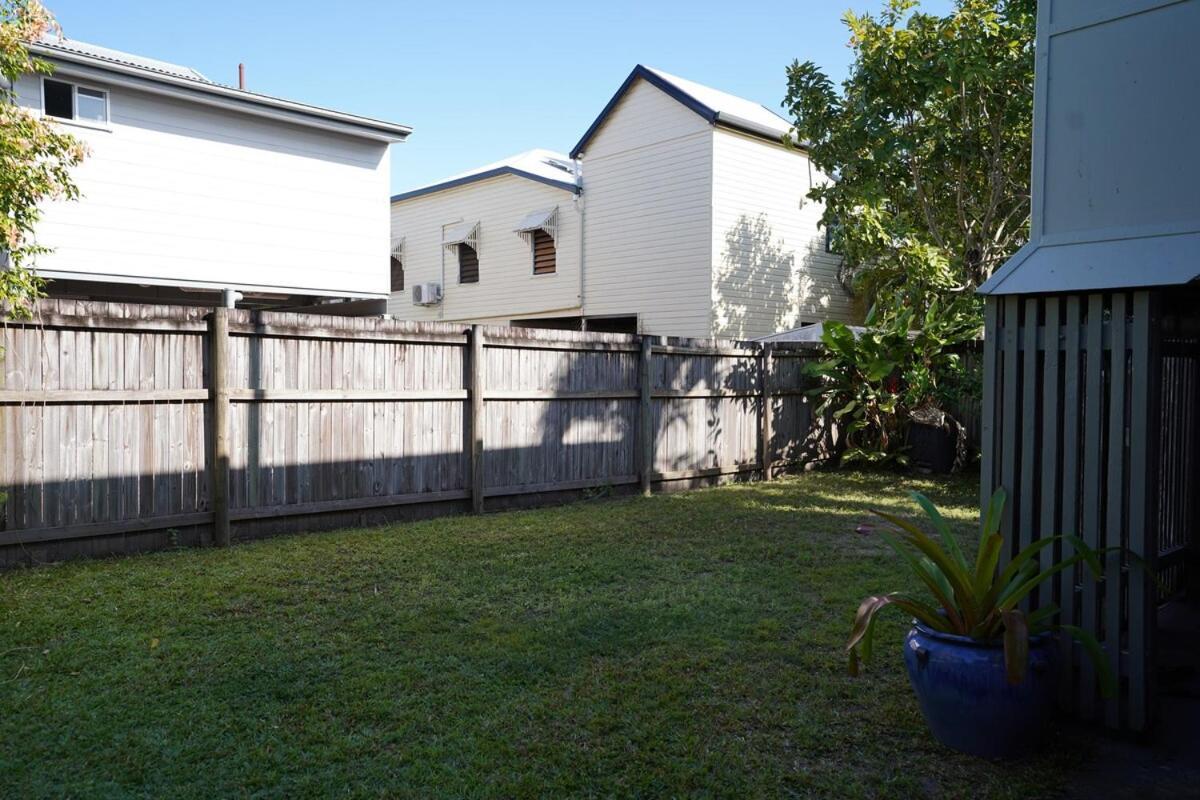 The Quinn - Inner Classic Queenslander Holiday home *