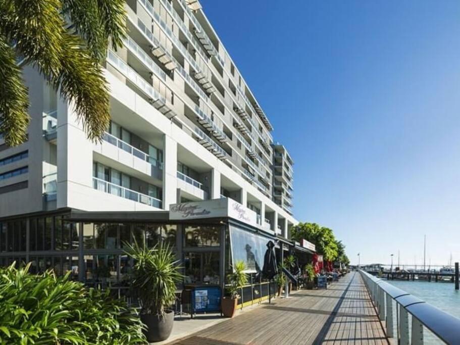 Apartment Charming Waterfront