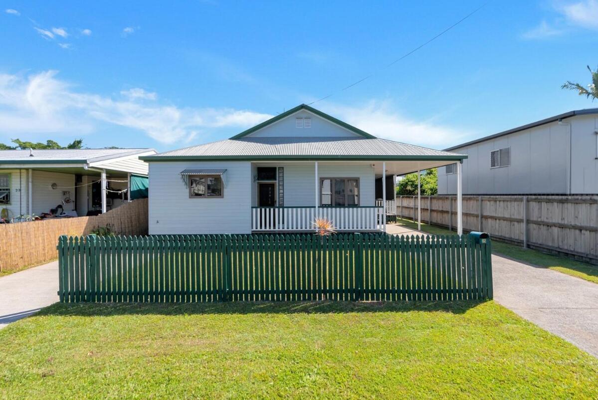 Holiday home The Oasis - Charming Family Retreat On Fringe *