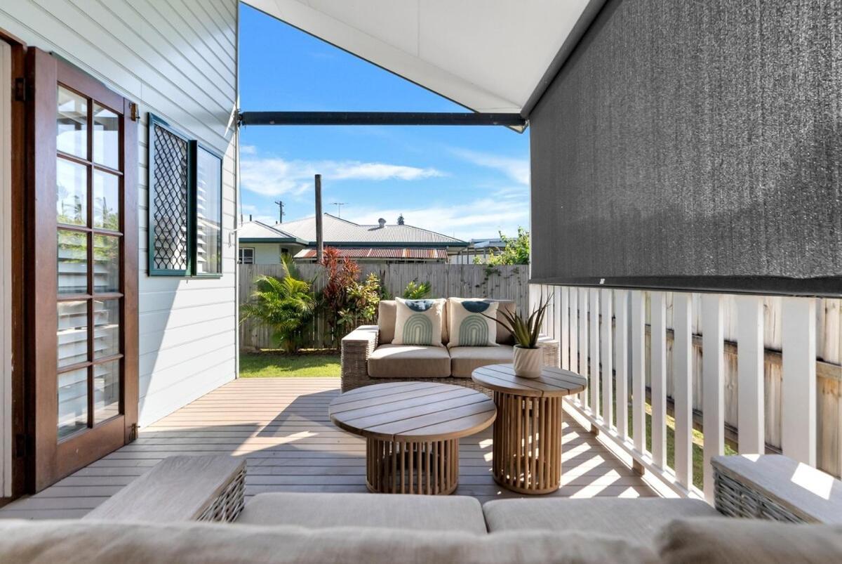 The Oasis - Charming Family Retreat On Fringe Holiday home Cairns