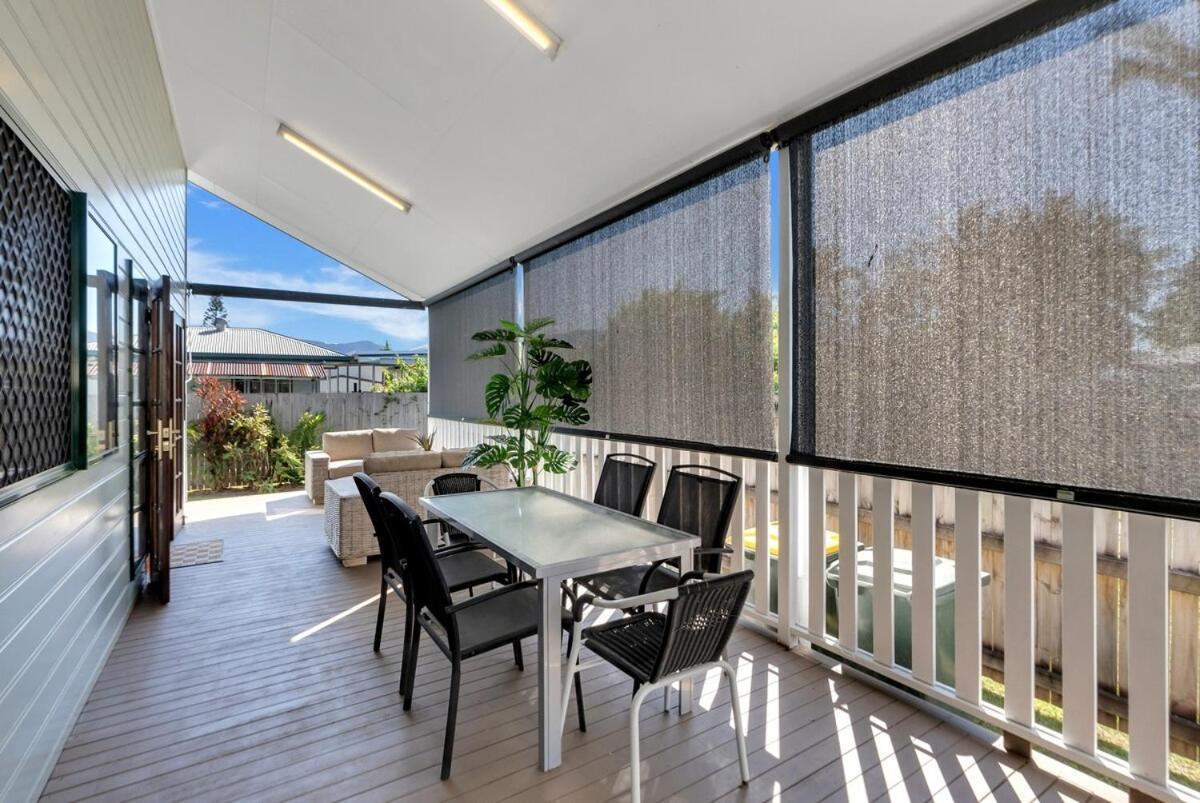 Holiday home The Oasis - Charming Family Retreat On Fringe Cairns
