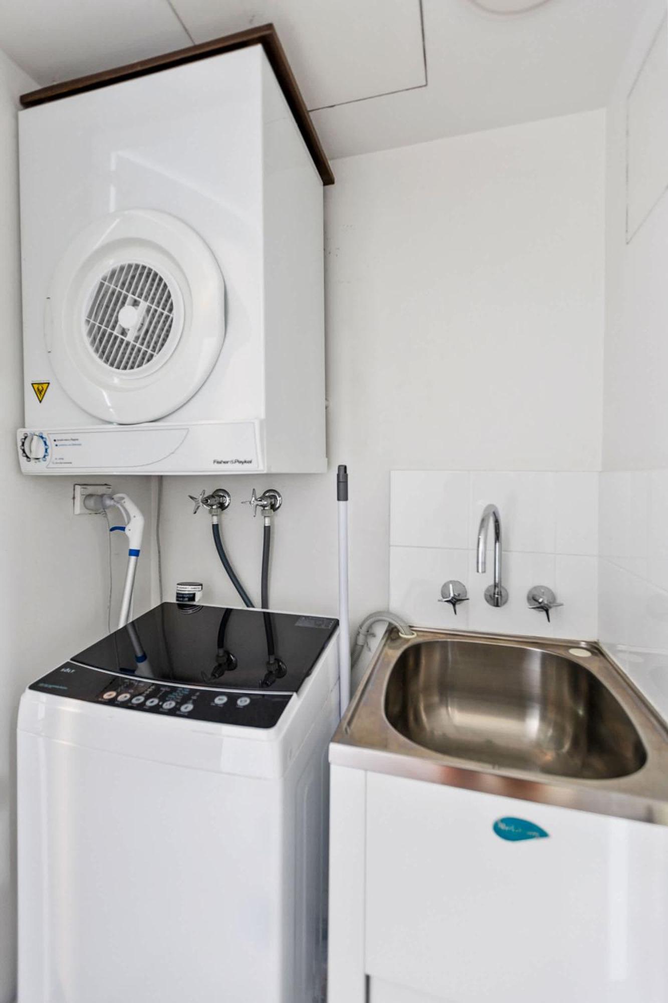 Reef - Waterfront Pool Sauna & Gym Apartment *