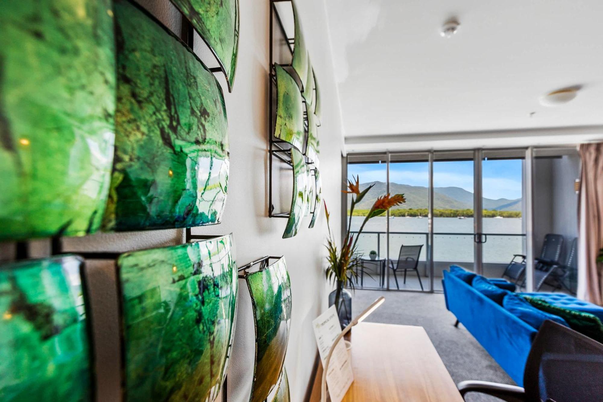 Reef - Waterfront Pool Sauna & Gym